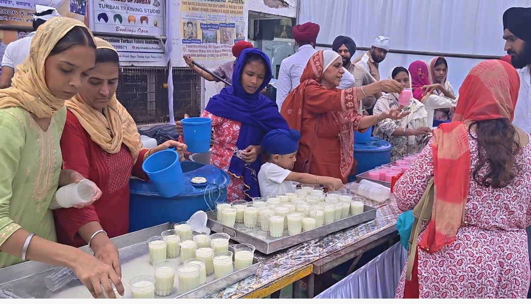 सिक्खों के पांचवें गुरु अर्जन देव के शहीदी दिवस पर छत्तीसगढ़ सहित पूरे देश में श्रद्धा, सेवा और समर्पण के साथ किया गया नमन